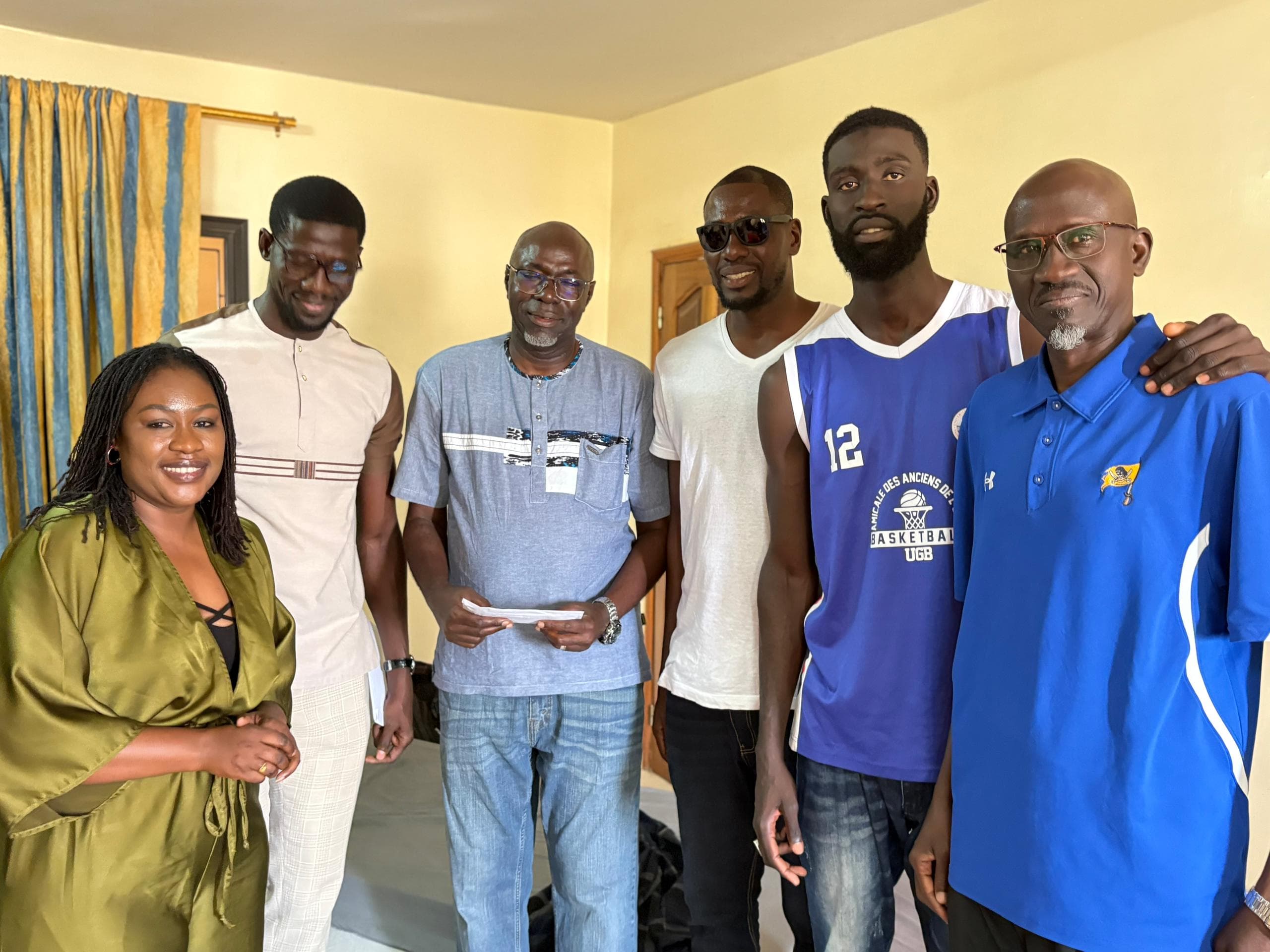 Basket Plus soutient moralement et financièrement l"équipe de l"UGB pour sa participation au tournoi Final 8 des playoffs 2025.
